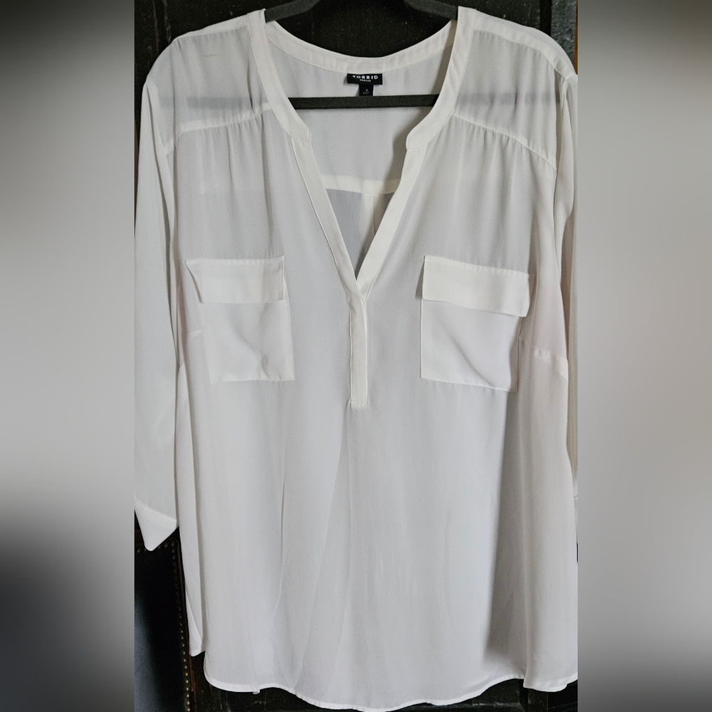 Off White Turned Up Sleeve Blouse